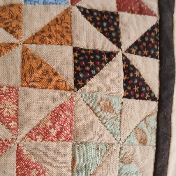 Small Pinwheel Garden Handmade Quilted Wall Hanging 10.25" x 12" - Picture 11 of 13